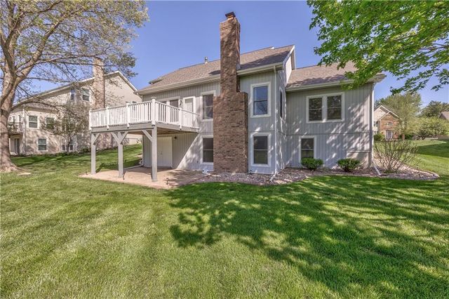 168 Canyon View Drive, Lansing, KS 66043