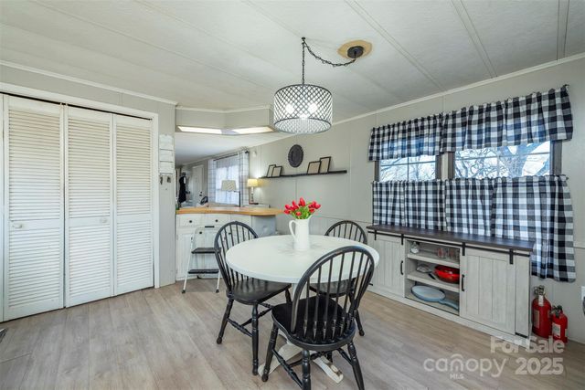 29 Moore Street, Asheville, NC 28804