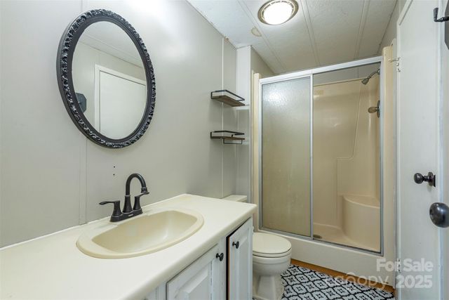 29 Moore Street, Asheville, NC 28804