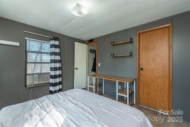 29 Moore Street, Asheville, NC 28804