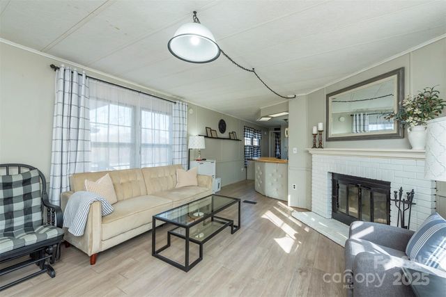 29 Moore Street, Asheville, NC 28804