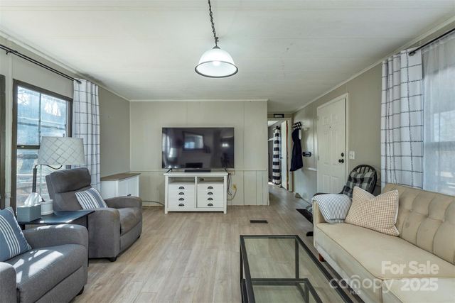 29 Moore Street, Asheville, NC 28804