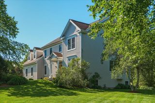 230 Brennan Woods Drive, Williston, VT 05495