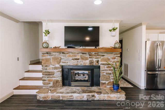 919 N Country Club Drive, Cullowhee, NC 28723