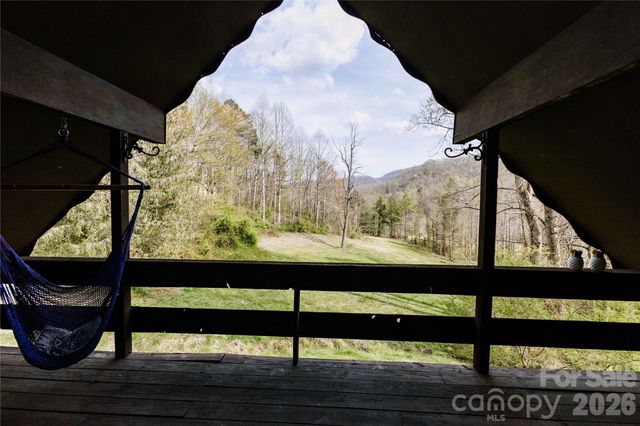 919 N Country Club Drive, Cullowhee, NC 28723