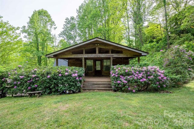 919 N Country Club Drive, Cullowhee, NC 28723