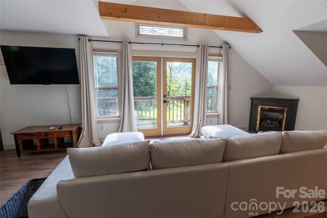 919 N Country Club Drive, Cullowhee, NC 28723