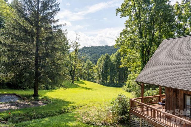 919 N Country Club Drive, Cullowhee, NC 28723