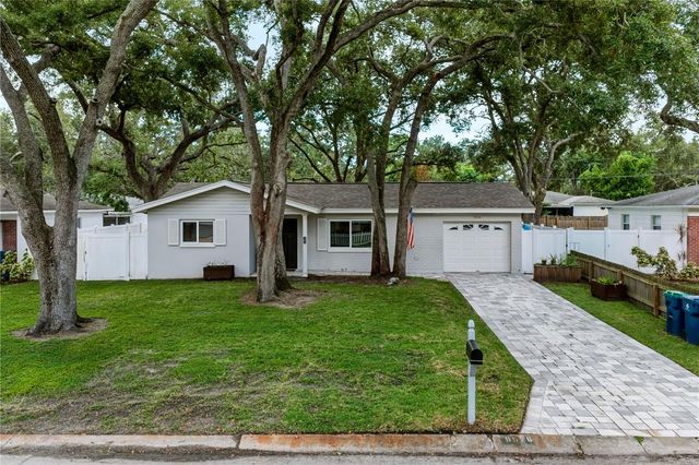 9976 56TH AVENUE N, St Petersburg, FL 33708