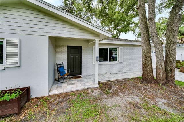 9976 56TH AVENUE N, St Petersburg, FL 33708