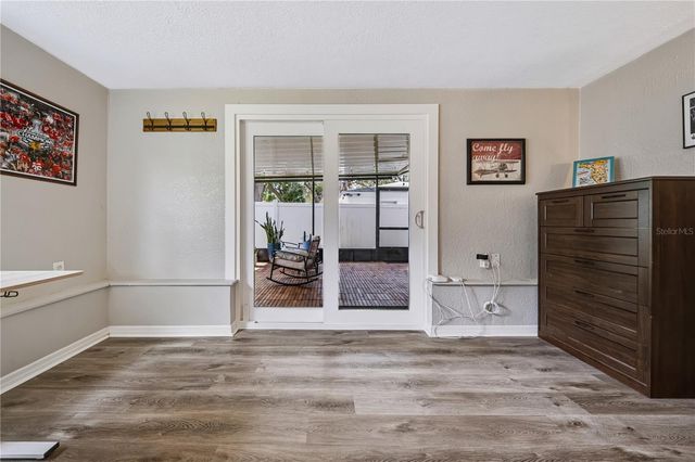9976 56TH AVENUE N, St Petersburg, FL 33708