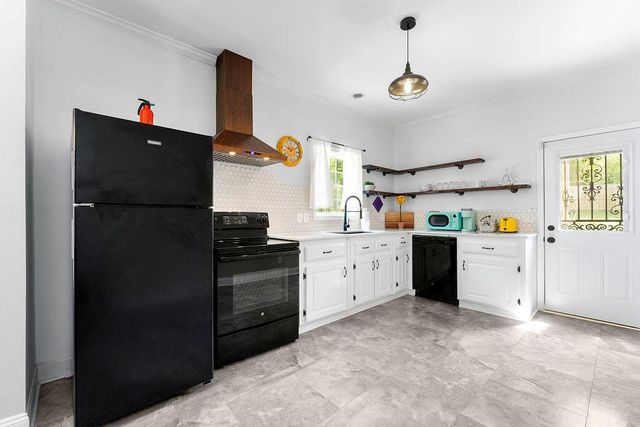 385 Elm Street NW, Atlanta, GA 30314