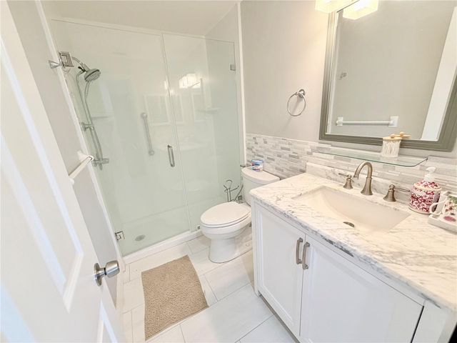 2513 GULF BOULEVARD, Belleair Beach, FL 33786