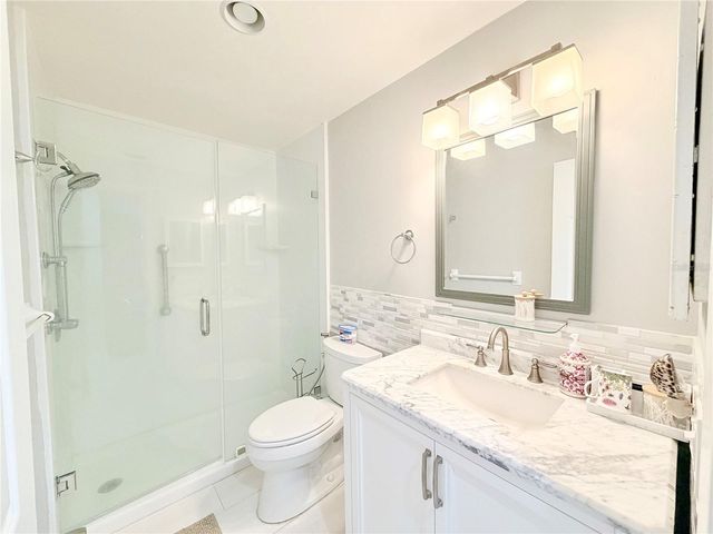 2513 GULF BOULEVARD, Belleair Beach, FL 33786