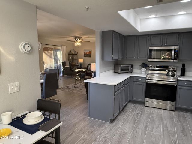 9745 N 95TH Street 129, Scottsdale, AZ 85258