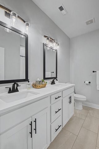 959 Alton Dr, Clarksville, TN 37043