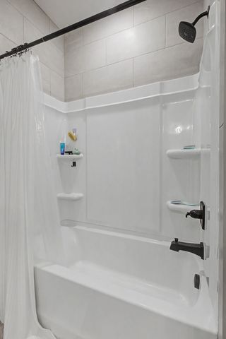 959 Alton Dr, Clarksville, TN 37043