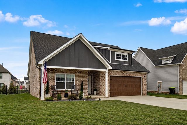 959 Alton Dr, Clarksville, TN 37043