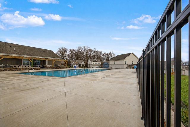 959 Alton Dr, Clarksville, TN 37043