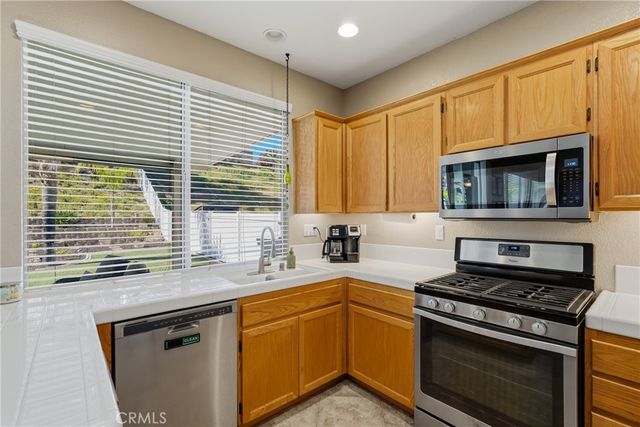 27407 Santa Fe Court, Corona, CA 92883