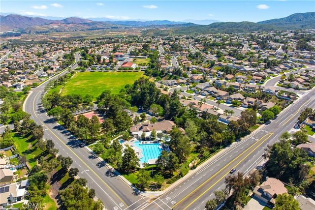 27407 Santa Fe Court, Corona, CA 92883