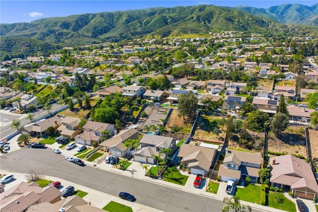 27407 Santa Fe Court, Corona, CA 92883