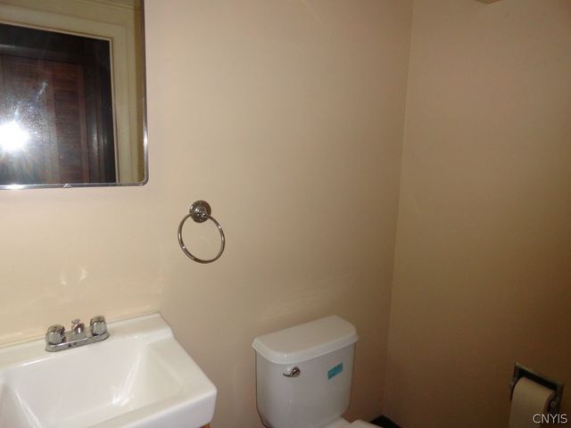 140 Genesee Park Drive, Syracuse, NY 13224