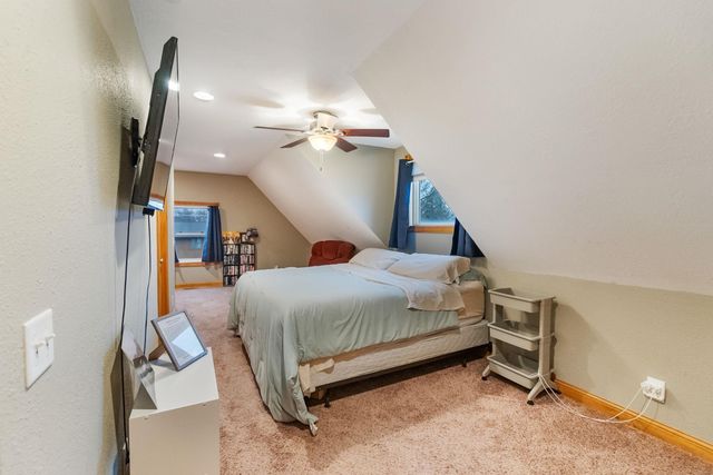 408 1st St., Parkersburg, IA 50665