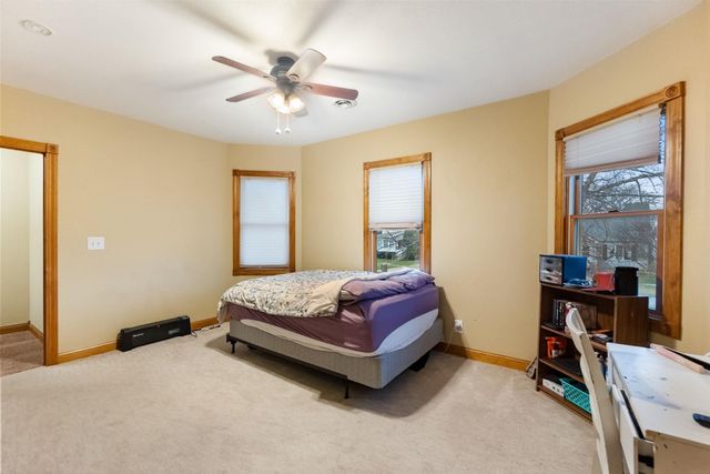 408 1st St., Parkersburg, IA 50665