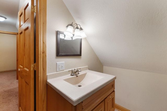 408 1st St., Parkersburg, IA 50665