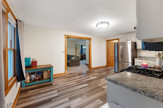 408 1st St., Parkersburg, IA 50665