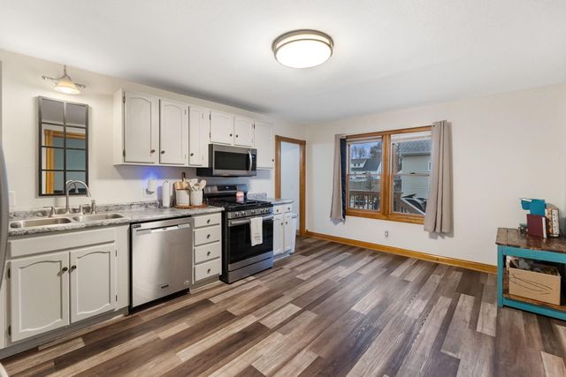 408 1st St., Parkersburg, IA 50665