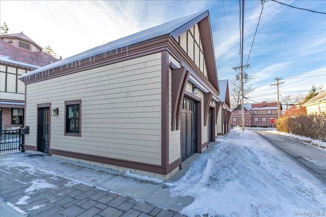 122 Regent Street 3, Call Listing Agent, NY 12866