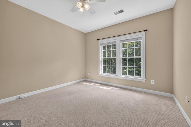 9199 POINT REPLETE DR, Fort Belvoir, VA 22060