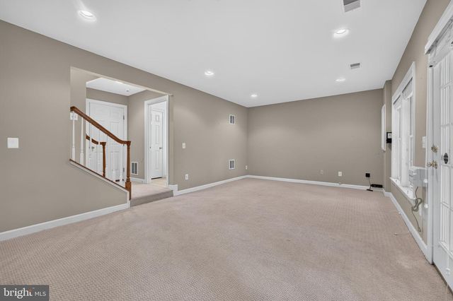 9199 POINT REPLETE DR, Fort Belvoir, VA 22060