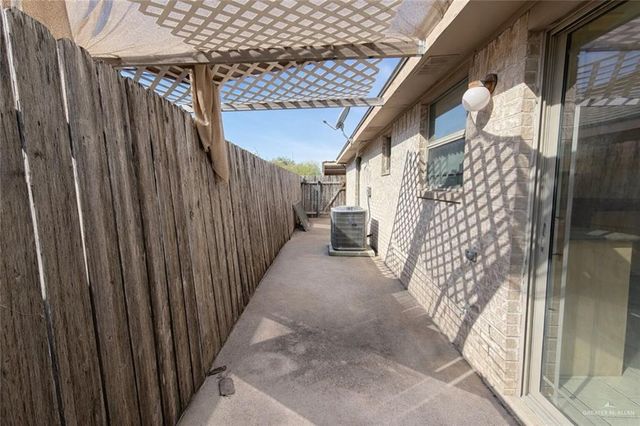 1100 S Palm Drive, Pharr, TX 78577