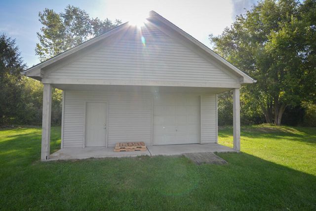 25548 Winding Creek Drive, New Boston, MI 48164