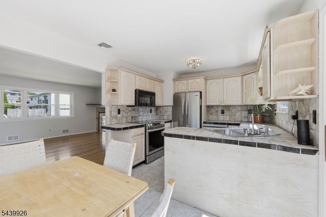 20 Michigan Ave, Wharton Boro, NJ 07885
