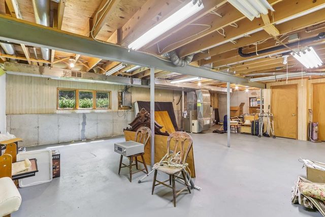19 Oak Creek Trail, Madison, WI 53717