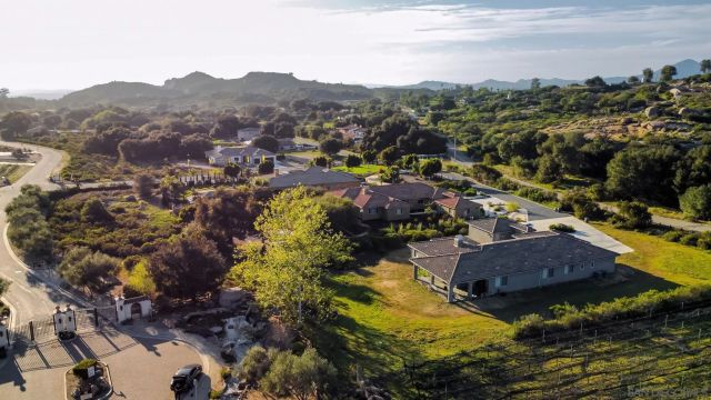 12872 Vineyard Crest Pl 10, Lakeside, CA 92040