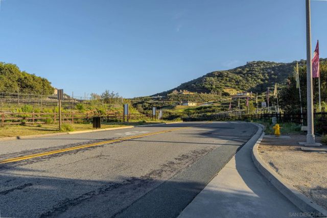 12872 Vineyard Crest Pl 10, Lakeside, CA 92040