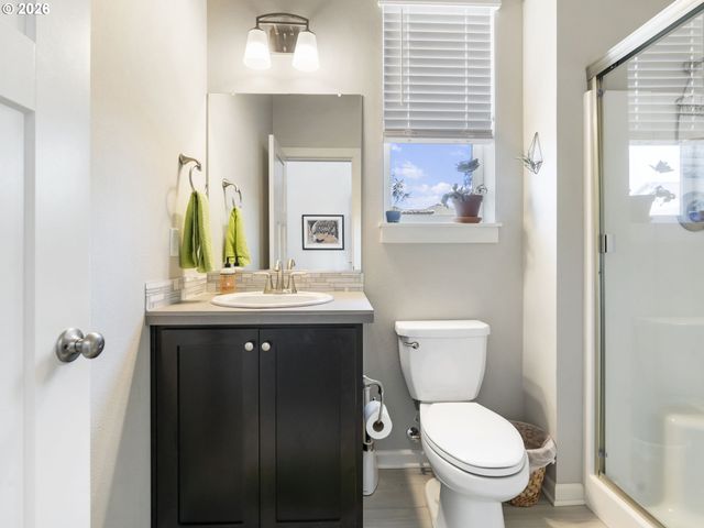 18017 Ne 78TH Way, Vancouver, WA 98682