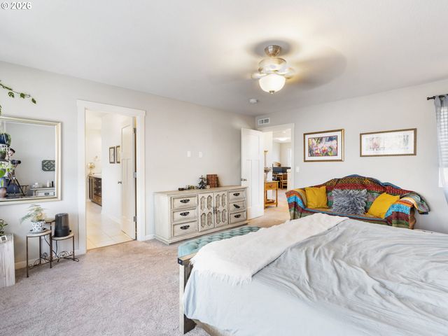 18017 Ne 78TH Way, Vancouver, WA 98682