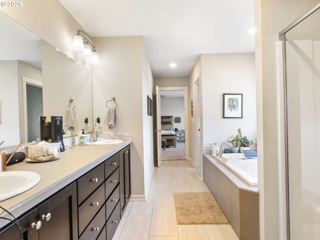 18017 Ne 78TH Way, Vancouver, WA 98682