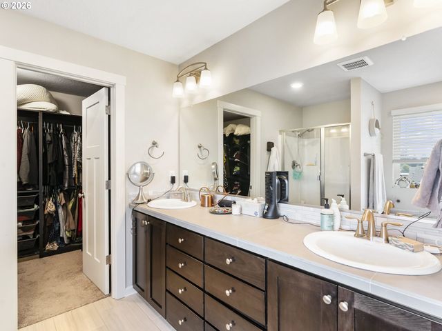 18017 Ne 78TH Way, Vancouver, WA 98682