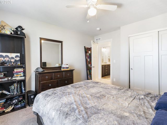 18017 Ne 78TH Way, Vancouver, WA 98682