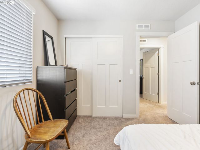 18017 Ne 78TH Way, Vancouver, WA 98682