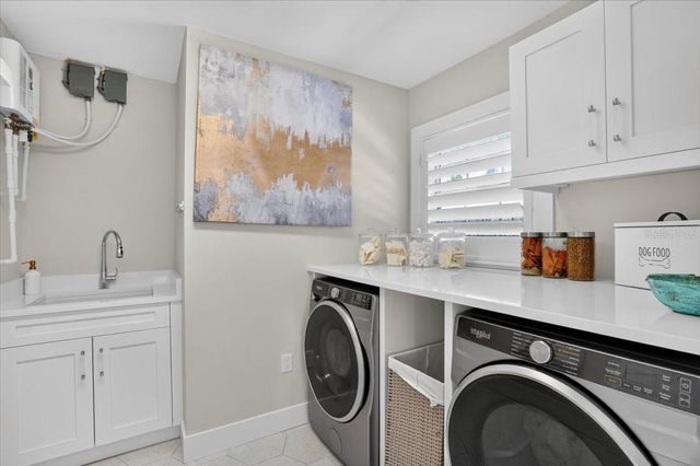 208 N POLK DRIVE, Sarasota, FL 34236