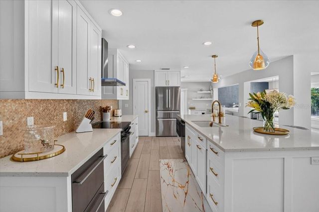 208 N POLK DRIVE, Sarasota, FL 34236