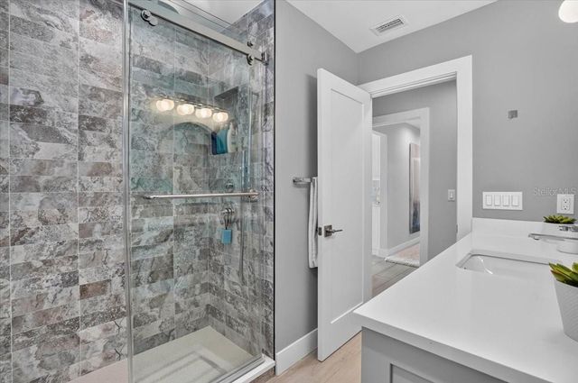 208 N POLK DRIVE, Sarasota, FL 34236